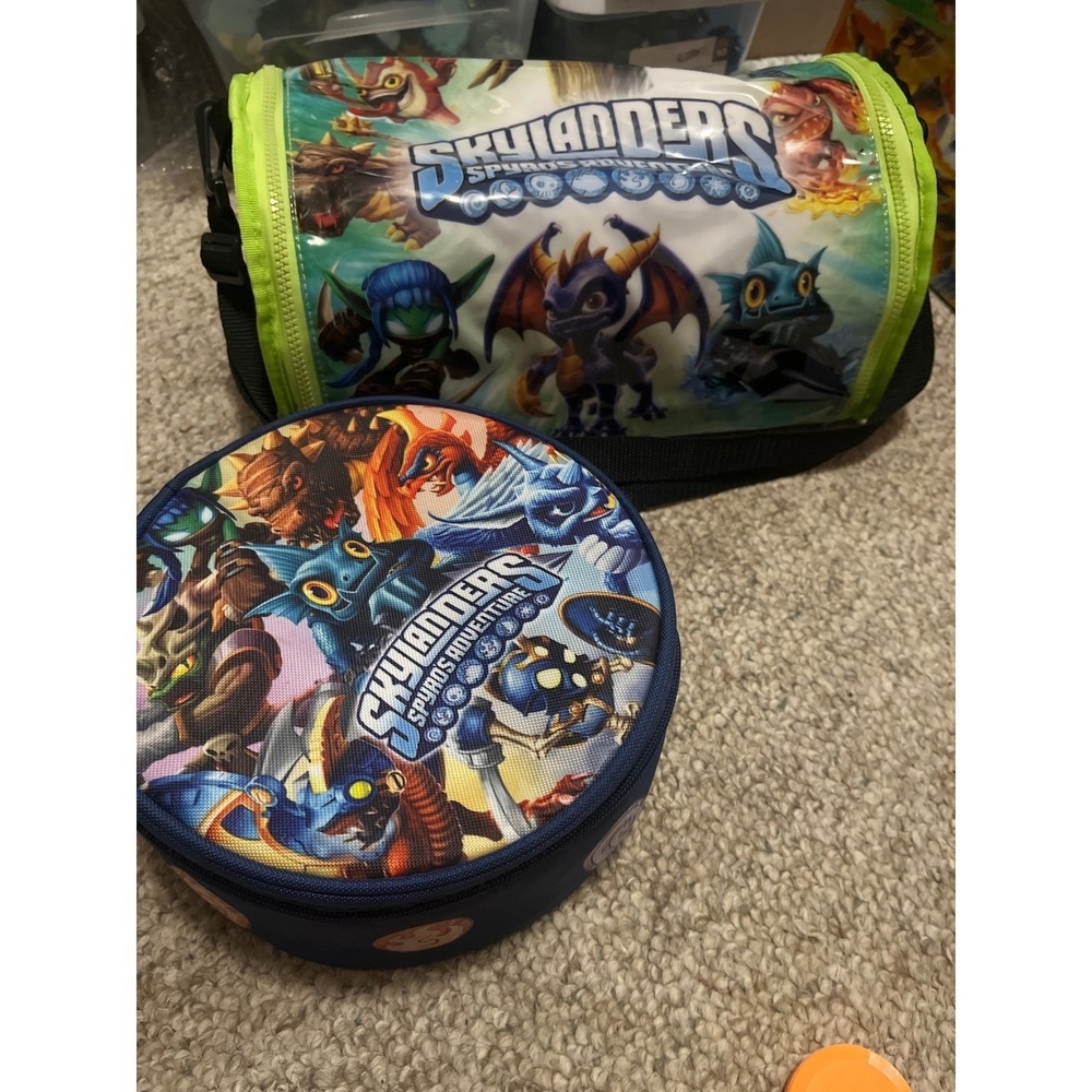 Lot of 2 Skylanders SPYRO'S ADVENTURES Carrying Cases/Bags Totes Zipper Portal